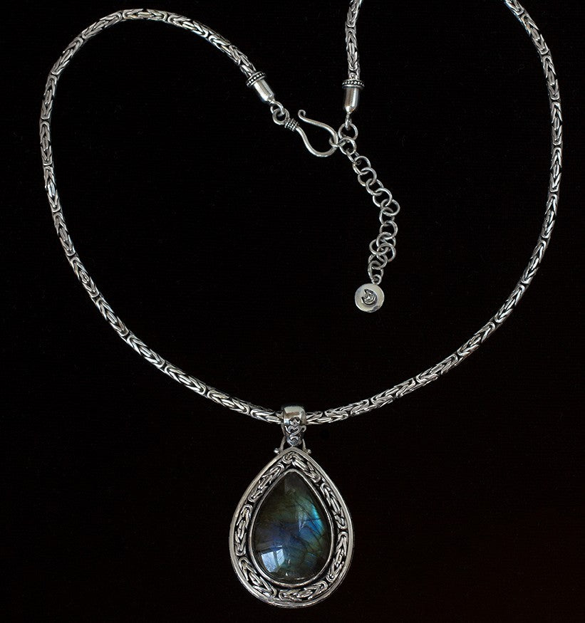 Sterling Silver Labradorite Balinese Necklace