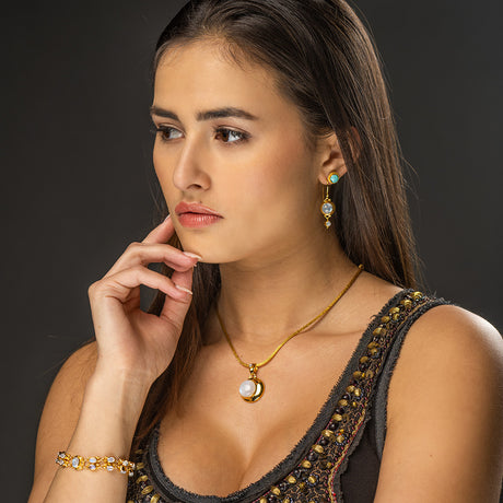 Gold Rainbow Moonstone Jewelry