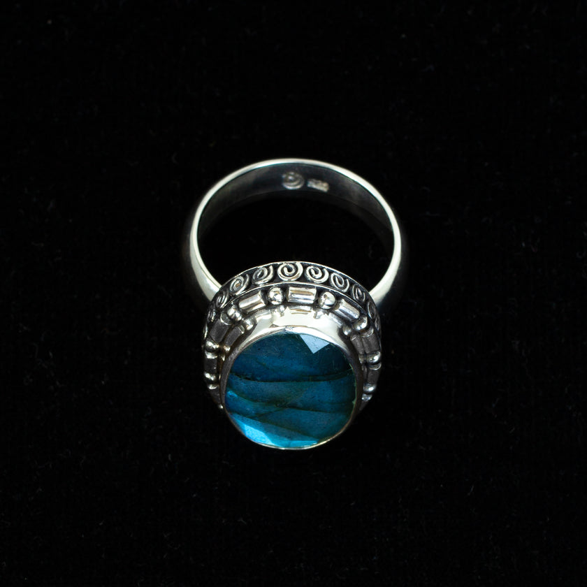 Sterling Silver Faceted Labradorite Ring