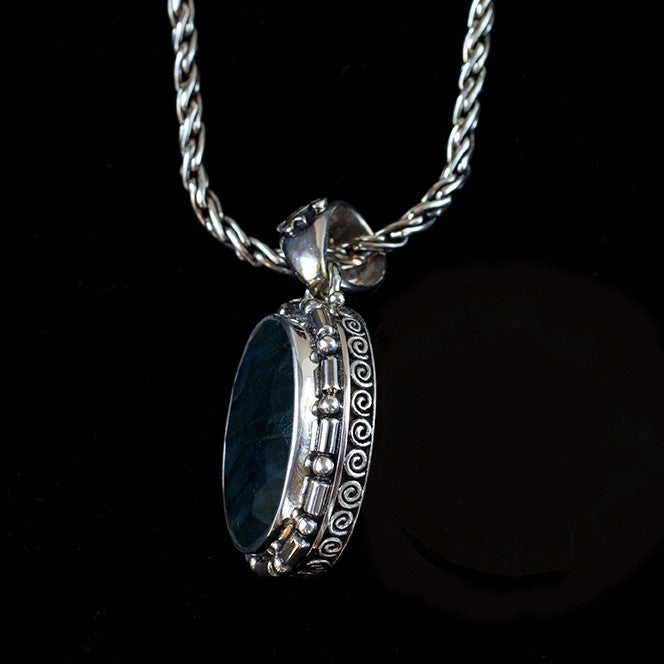 Sterling Silver Labradorite Necklace